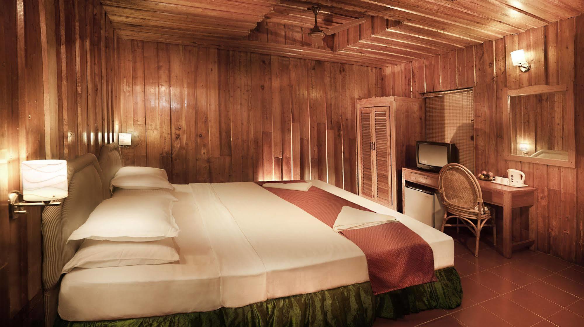 Woods N Spice - Thekkady Otel Kumily Dış mekan fotoğraf