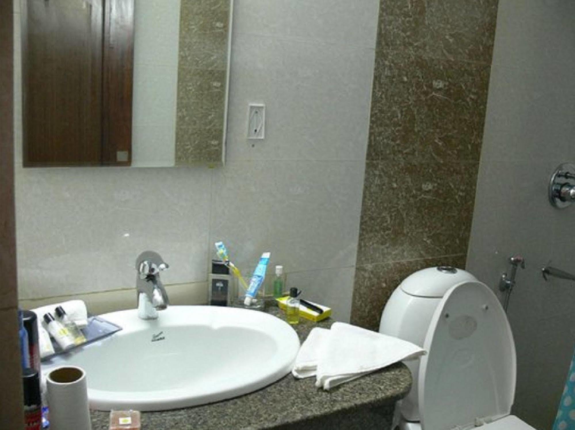 Woods N Spice - Thekkady Otel Kumily Dış mekan fotoğraf