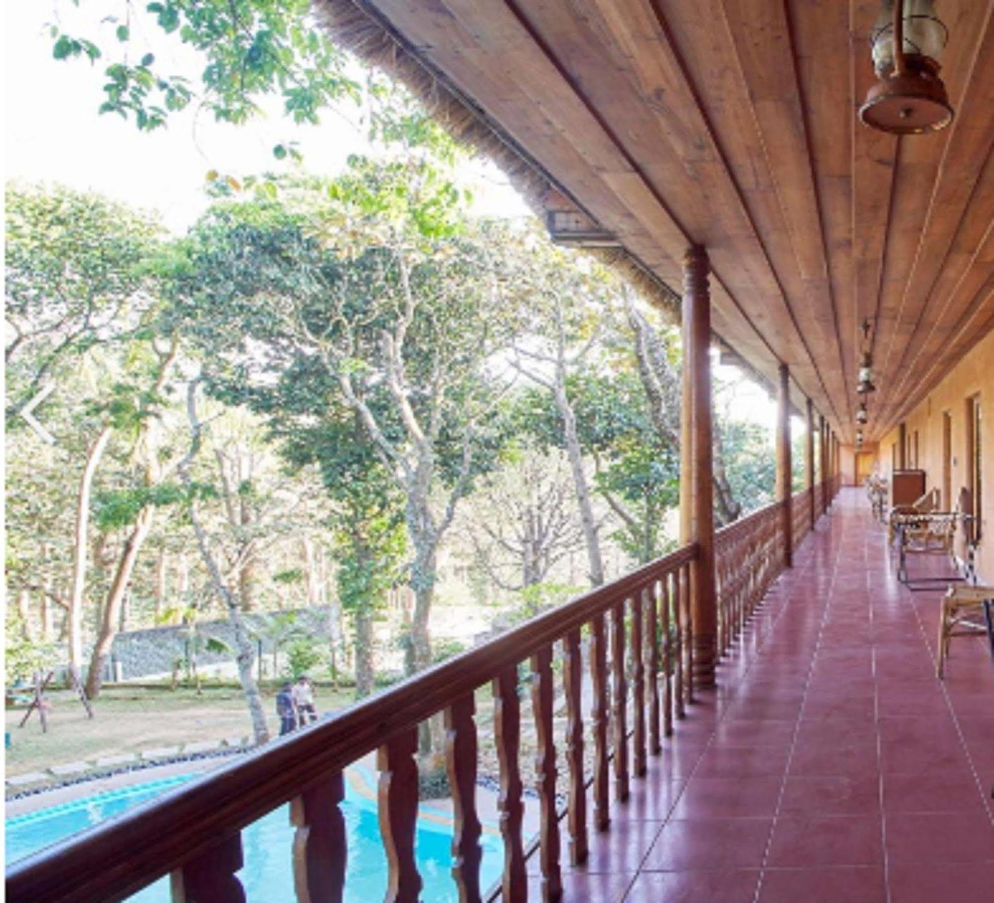 Woods N Spice - Thekkady Otel Kumily Dış mekan fotoğraf